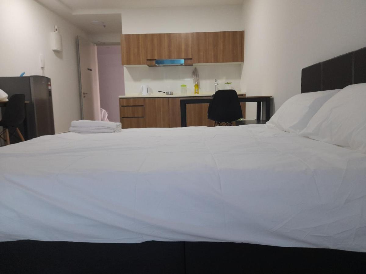 Апартаменты Pacific Towers Star Seksyen 13 Pj Jaya One Parking Pool Kitchen Петалинг-Джая Экстерьер фото