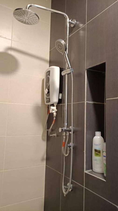 Апартаменты Pacific Towers Star Seksyen 13 Pj Jaya One Parking Pool Kitchen Петалинг-Джая Экстерьер фото