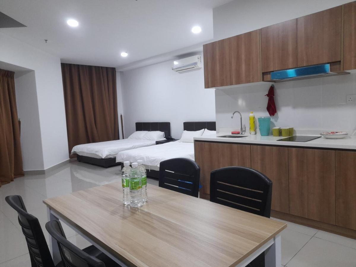 Апартаменты Pacific Towers Star Seksyen 13 Pj Jaya One Parking Pool Kitchen Петалинг-Джая Экстерьер фото